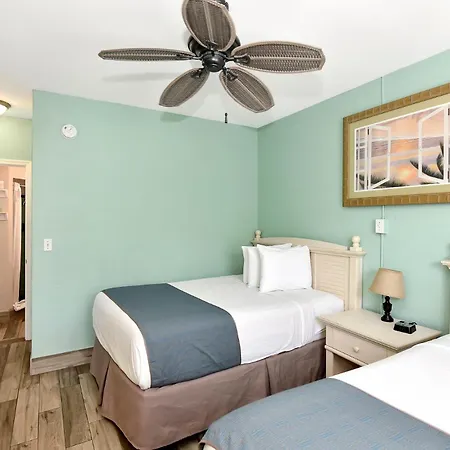 Shoreline Suites & Cabana Cottages - Beachfront-3