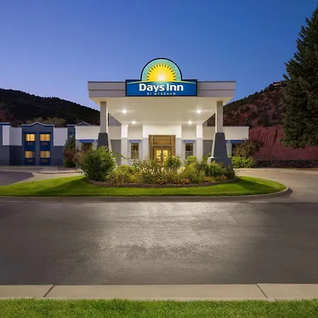 Days Inn By Wyndham Carbondale-3