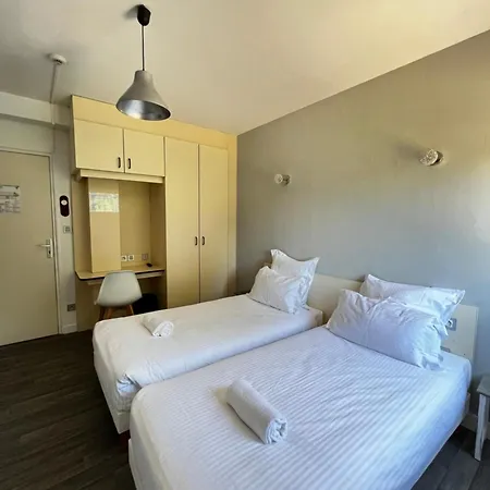 Contact Hotel Les Montois-2