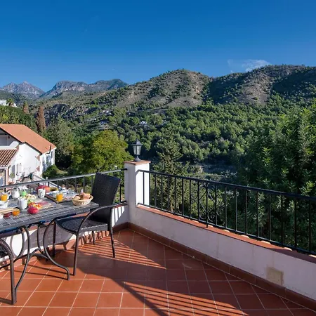 Villa Morera Bed & Breakfast-3