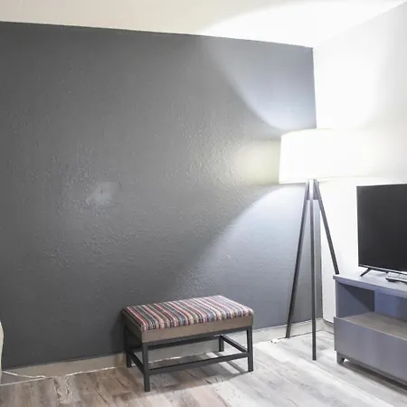 Country Inn & Suites By Radisson Bloomington-Normal West, Il-3