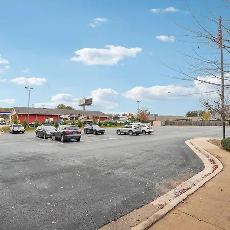 Quality Inn & Suites Dawsonville-2