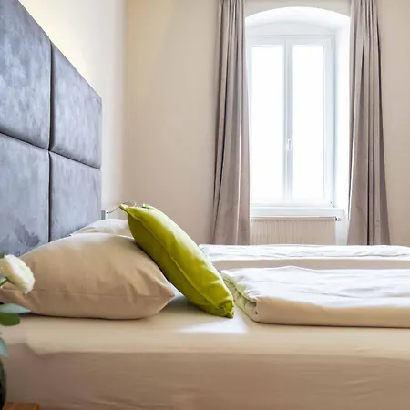 Eee Hotel Perg-2