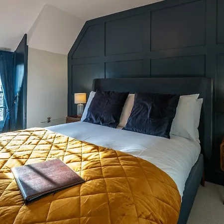 The Buddle Inn-2