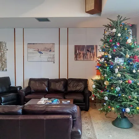Hotel Wolfe Island-2