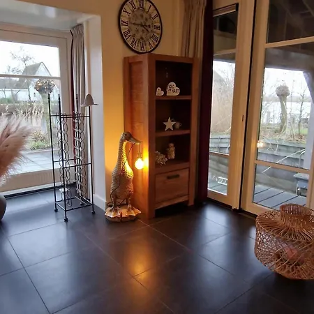 Waterresort Bodelaeke Giethoorn-2