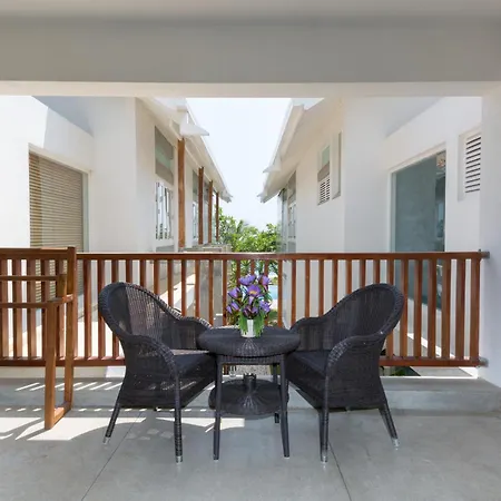 Sri Sharavi Beach Villas & Spa - With 43 Metre Saltwater Infinity Pool-2