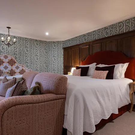 The White Hart - A Heartwood Inn-2