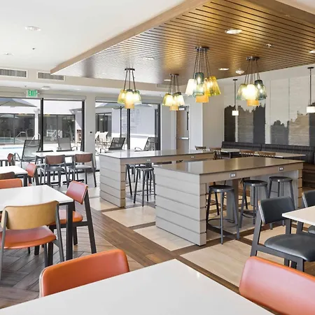 Fairfield Inn & Suites By Marriott San Diego Pacific Beach-3