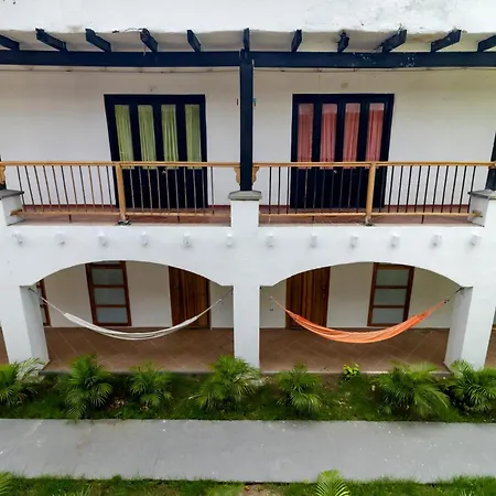 Hotel Sansiraka Suites By Geh Suites-2