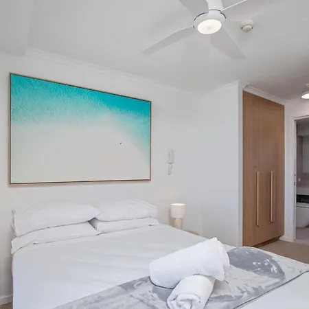 Crystal Beachfront Apartments-2