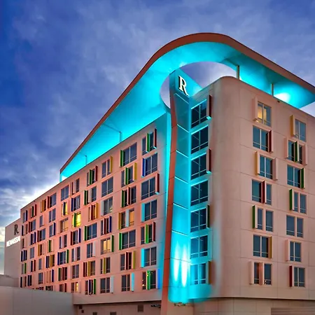 Renaissance Edmonton Airport Hotel-2