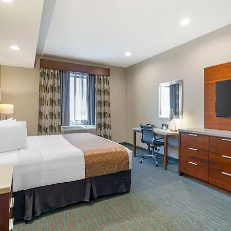 Best Western Plus Gardena-Los Angeles Inn&Suites-2