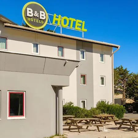 B&B Hotel Villeneuve Loubet Plage-3