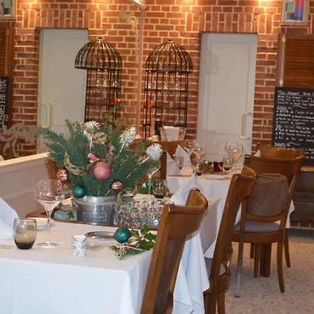 Logis Hotel&Restaurant La Paix-3