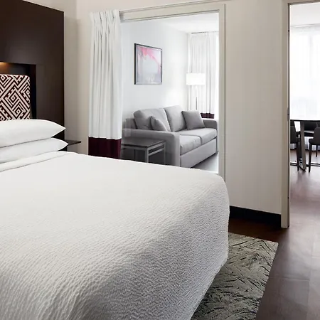 Four Points By Sheraton Levis Convention Centre-3
