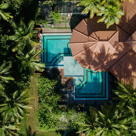Las Olas Beach Resort-3