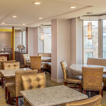 Sheraton Suites Chicago Elk Grove-3