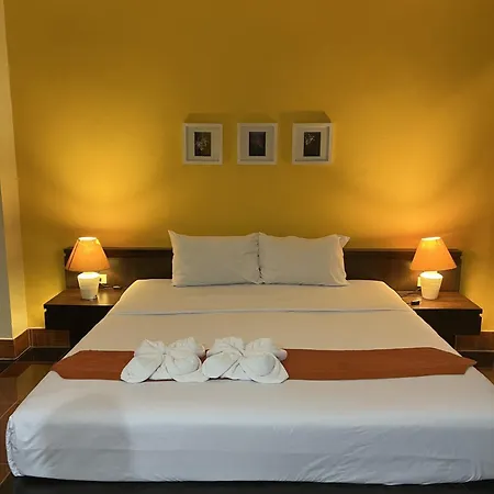 J Hotel-3