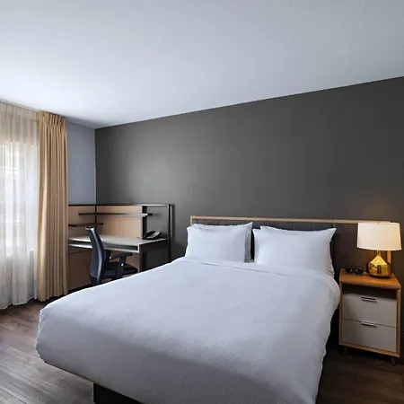 Towneplace Suites By Marriott Baton Rouge South-3