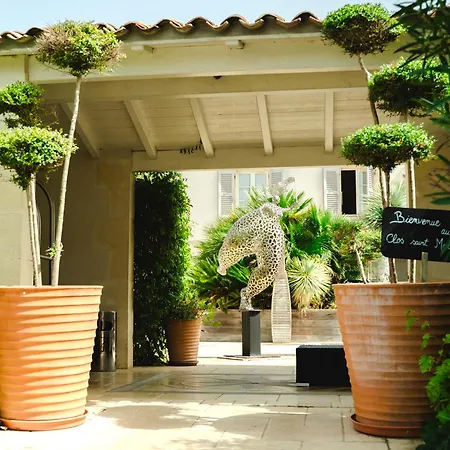 Le Clos Saint-Martin Hotel & Spa-2