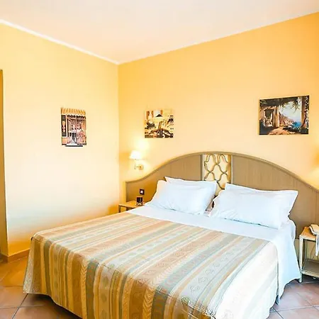 Villaggio Porto Rhoca-3