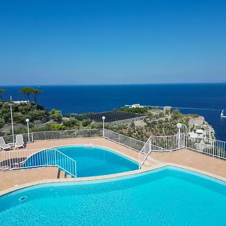 Hotel Villa Lubrense Sorrento-3