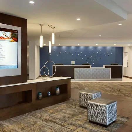 Doubletree By Hilton Bradley International Airport-2