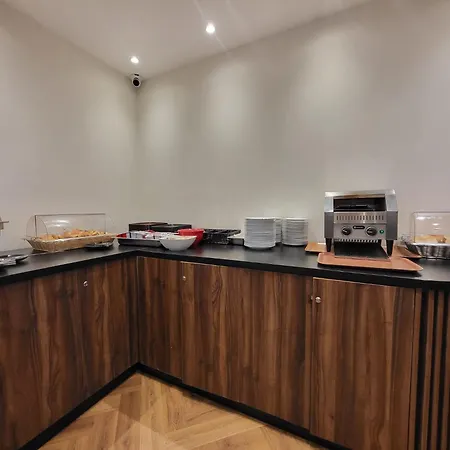 Carlton Hotel-3