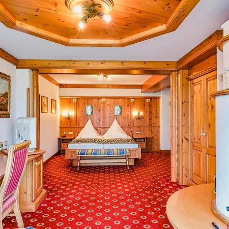Schloss Hotel Holzrichter-3