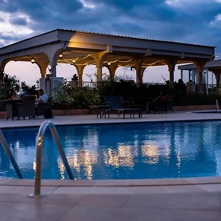 The Country Lodge Hotel-3