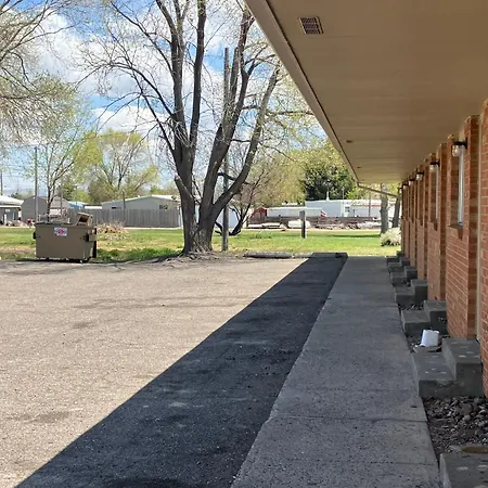 Tops Motel-2