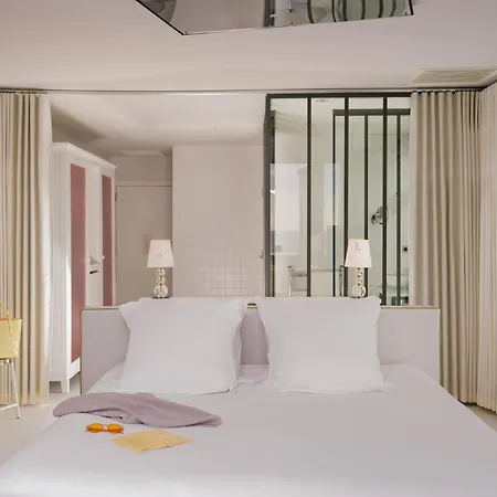 Hotel La Co(o)rniche-2