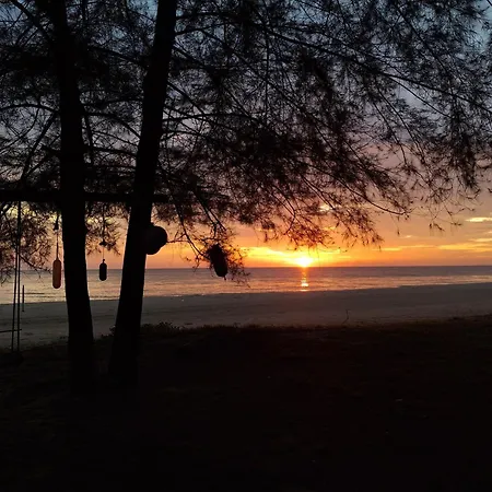 Rompin Beach Resorts-3