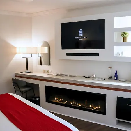 Grand Tonic Hotel & Spa Nuxe-3