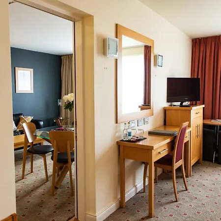 Lahinch Coast Hotel And Suites-3