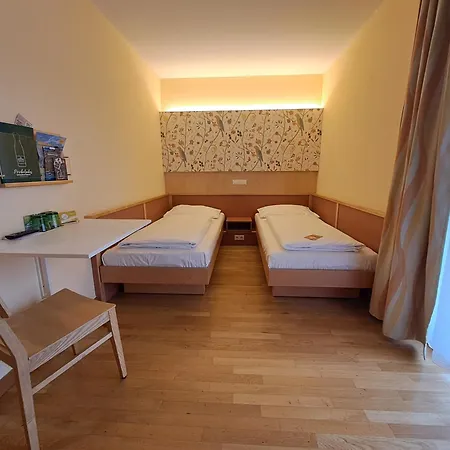 Jufa Hotel Stubenbergsee-2