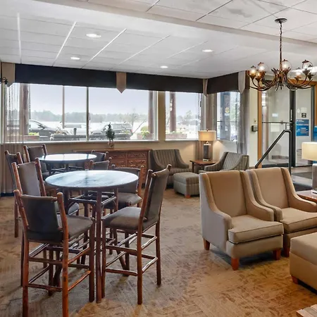 Best Western Plus Concord Inn-3