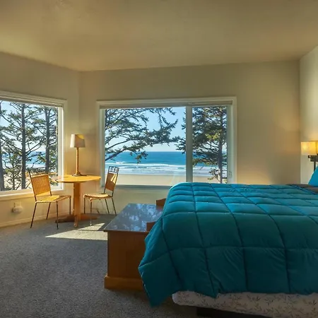 Tyee Lodge Bed And Breakfast-3