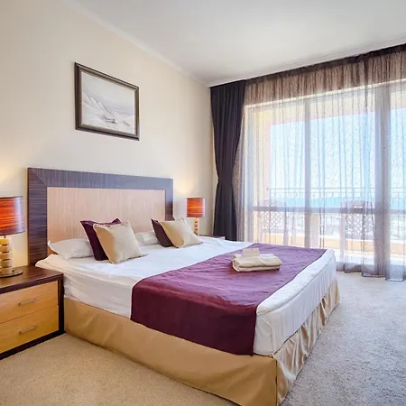 Dit Majestic Beach Apart Hotel-2