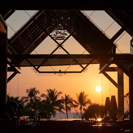 Le Meridien Khao Lak Resort & Spa-3