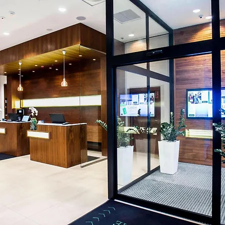Courtyard By Marriott Gdynia Waterfront-3