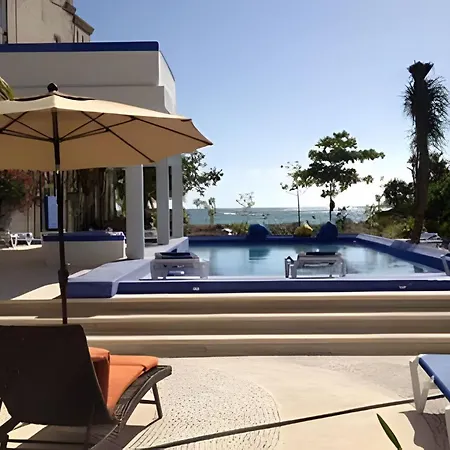 13Bdr Villa Bellamar Akumal - Private Chef - Beachfront - Weddings-Business Retreats-Golf-Family-3