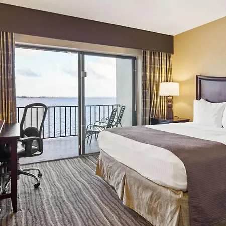 Best Western Fort Myers Waterfront-2