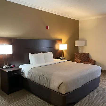 Quality Inn & Suites Seabrook- Nasa- Kemah-3