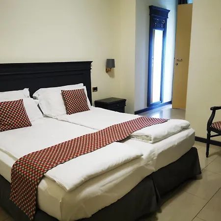 Hotel Estee-3