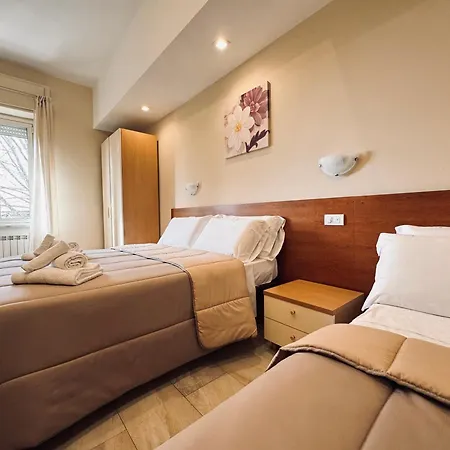 Hotel Villa Robinia-3