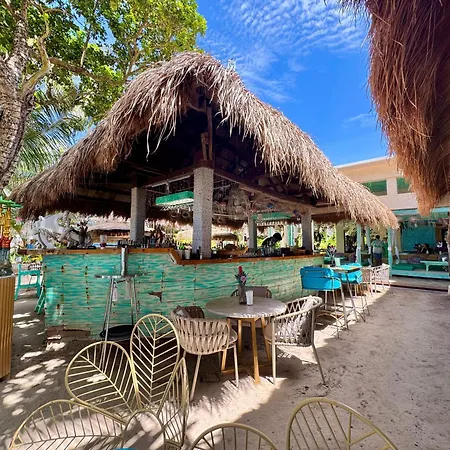Casa Pilar Beach Resort-3