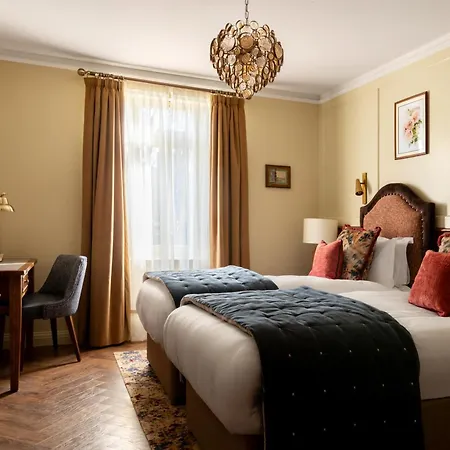 Coach & Horses Hotel-2