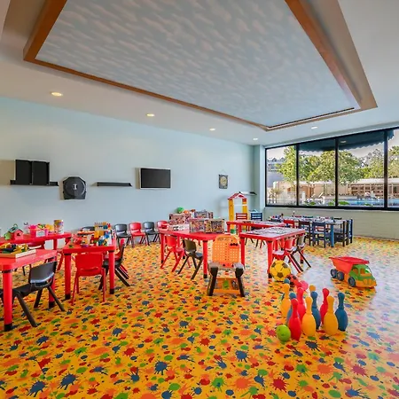 Gravel Hotels Select-2